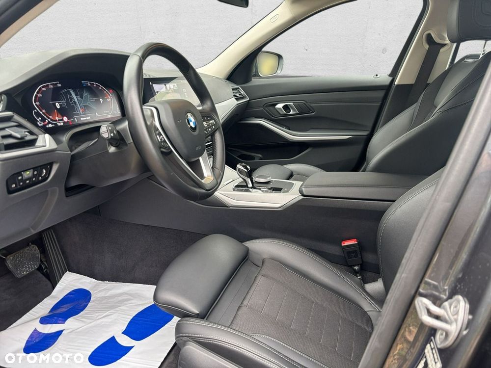 BMW Seria 3 2022