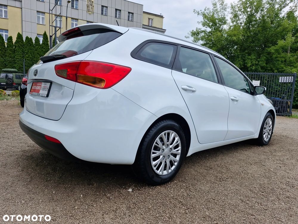 Kia Ceed 1.4 CVVT Attract - 5