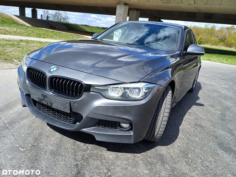 BMW Seria 3 320d M Sport - 2