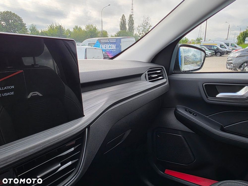 Ford Kuga - 24