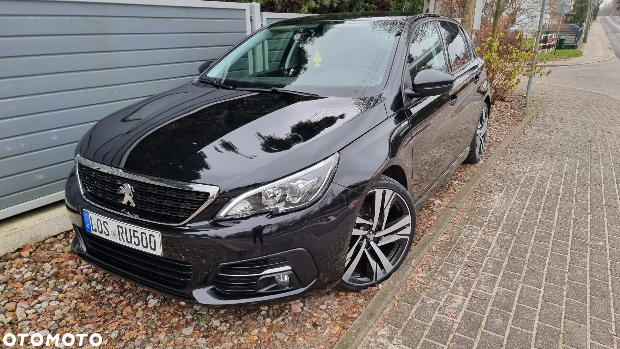 Peugeot 308 1.5 BlueHDi Allure S&S EAT8 - 18