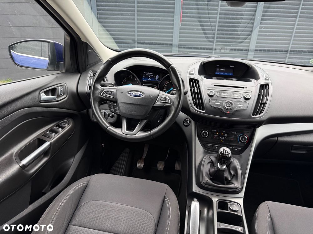 Ford Kuga 1.5 EcoBoost 2x4 Cool & Connect - 9