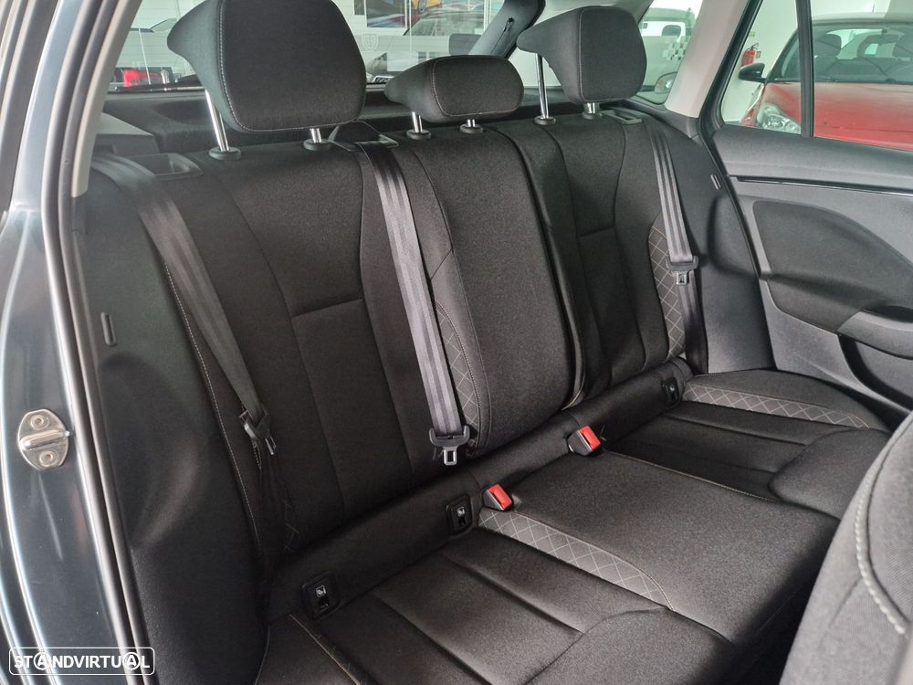 Skoda Kamiq 1.0 TSI Ambition DSG - 24