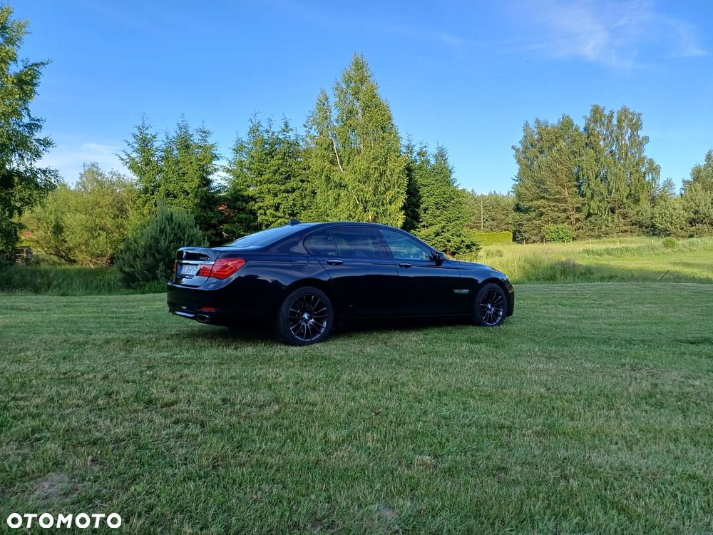 BMW Seria 7 740d xDrive - 9