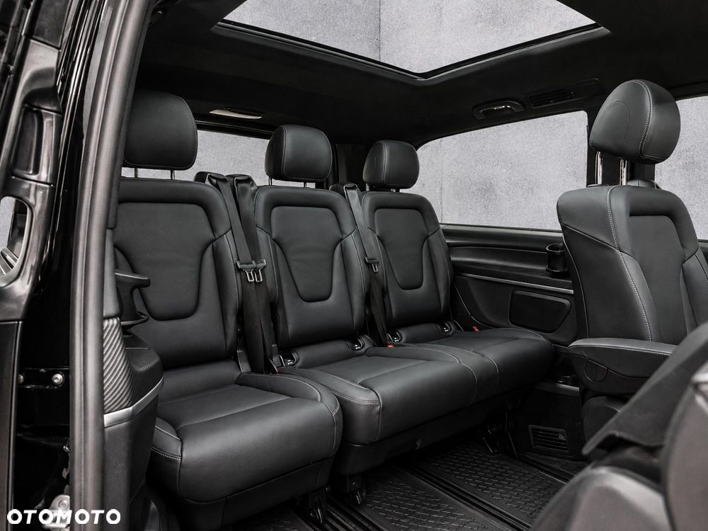 Mercedes-Benz Klasa V 300 d lang 4Matic 9G-TRONIC Avantgarde - 12