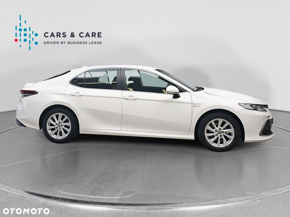 Toyota Camry 2.5 Hybrid Comfort CVT - 21