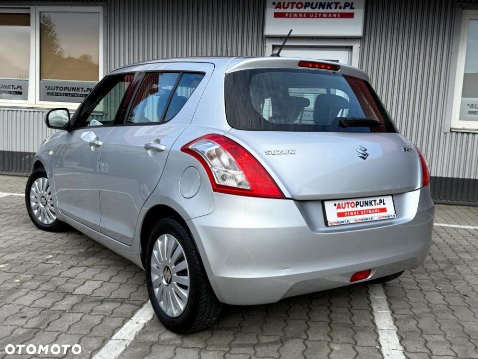 Suzuki Swift - 3