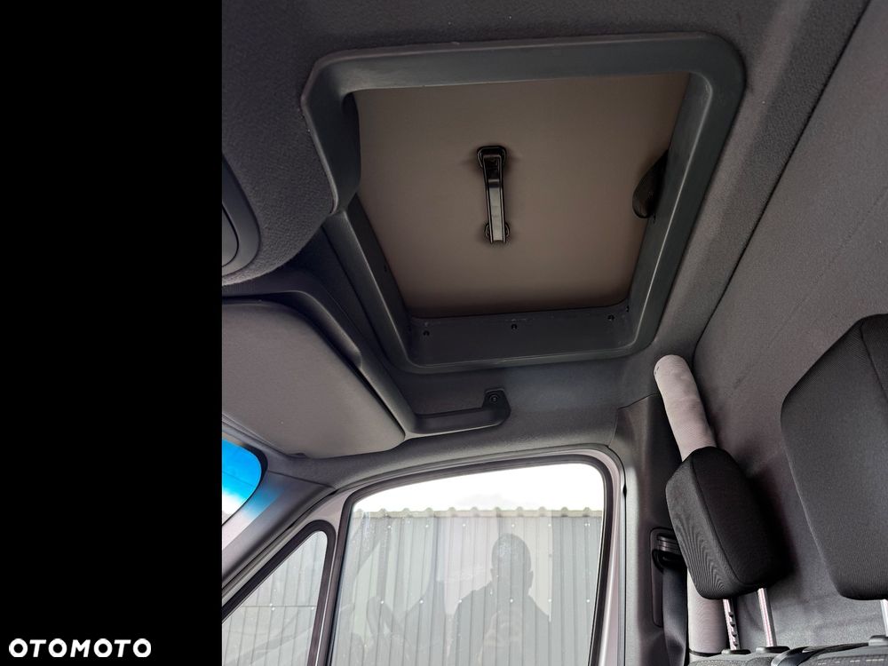 Mercedes-Benz Sprinter 519 - 9