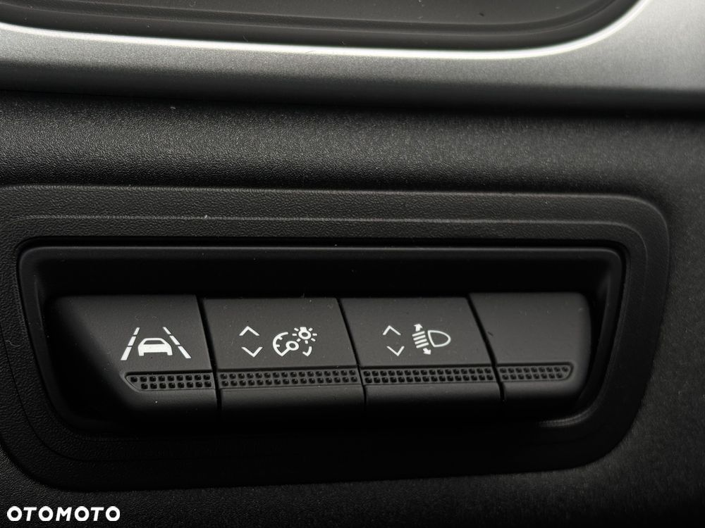 Renault Captur TCe 100 EXPERIENCE - 32