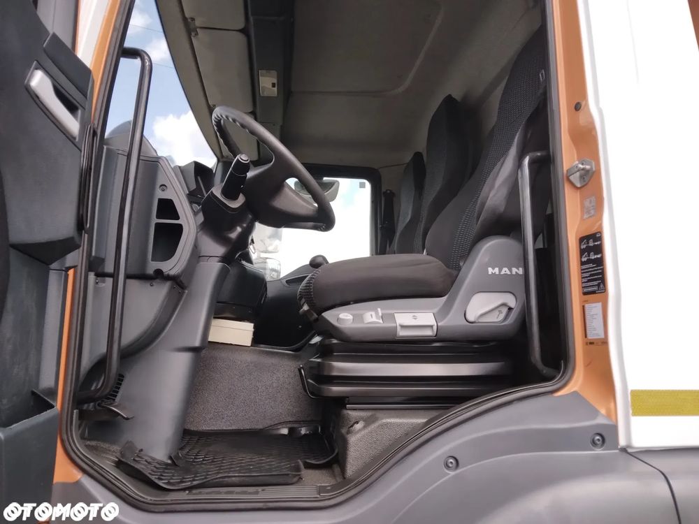 MAN TGM 18.250 4x4 Smieciarka resor - 21