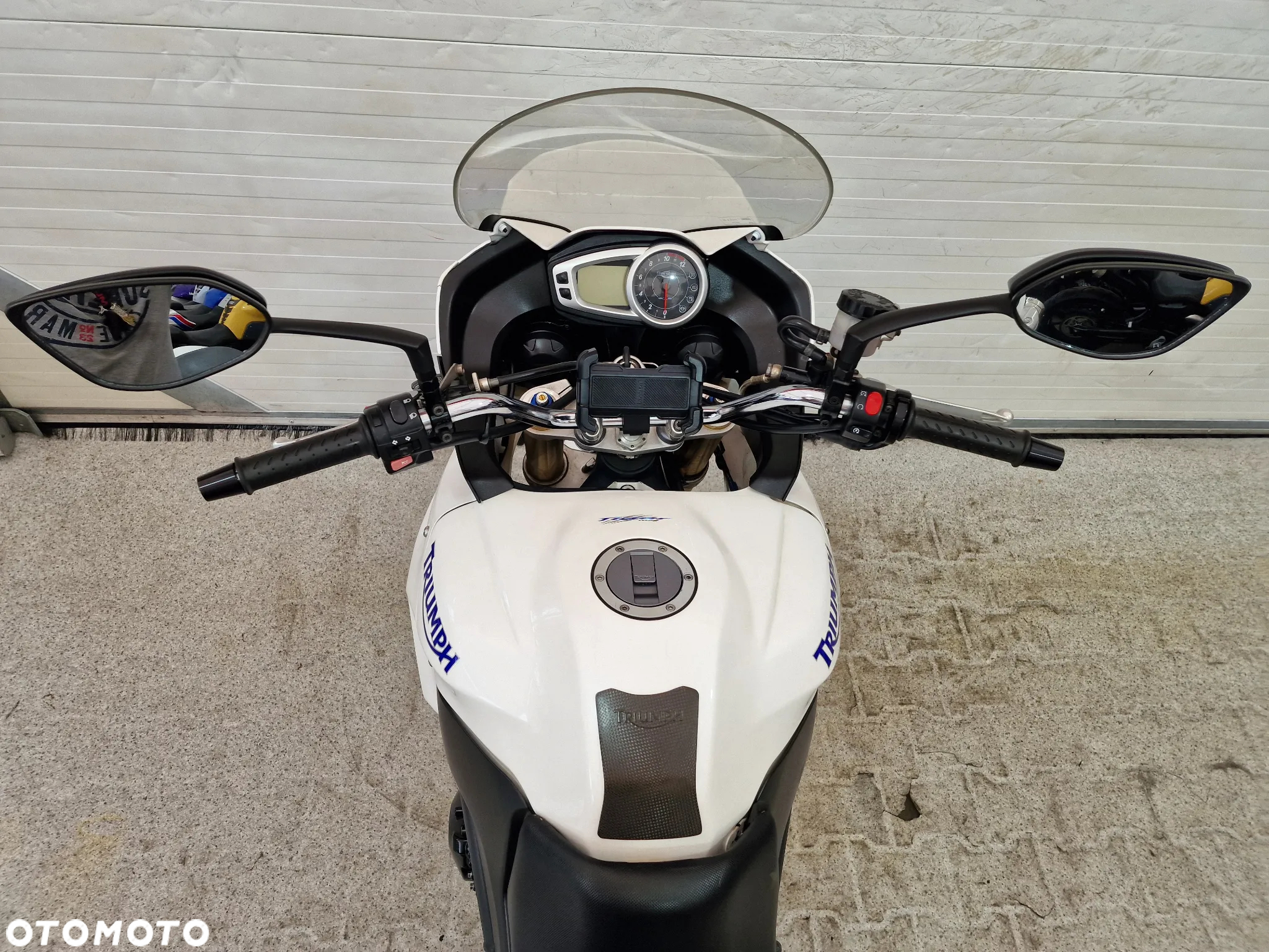 Triumph Tiger - 30