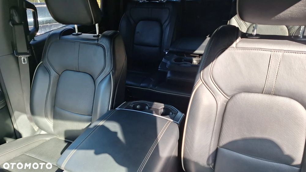 RAM 1500 5.7 Crew Cab Bighorn - 21