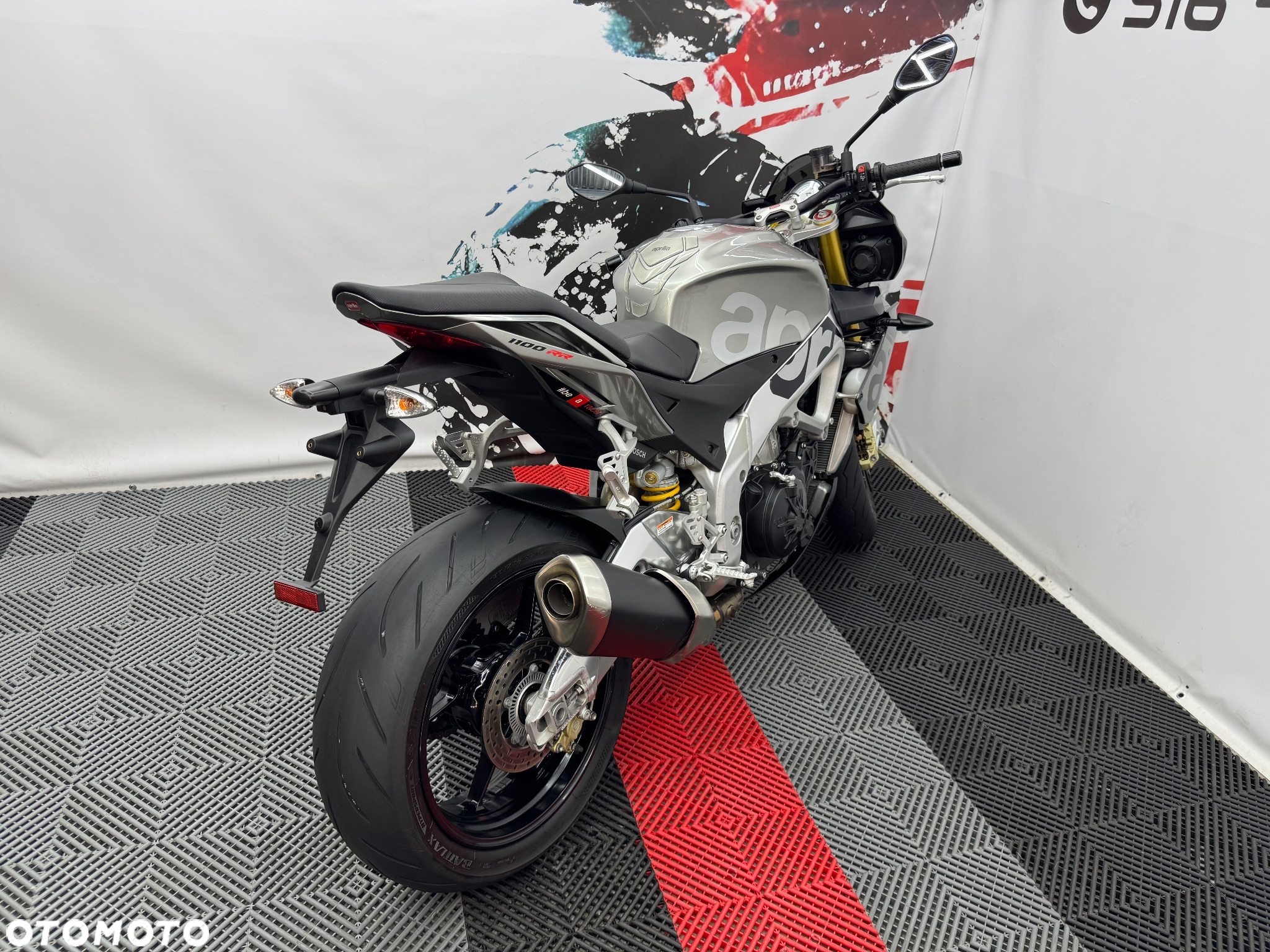 Aprilia Tuono - 13