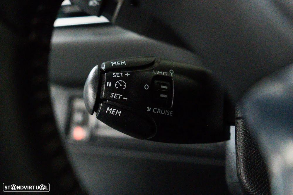 Peugeot 308 SW 1.5 BlueHDi Style - 26