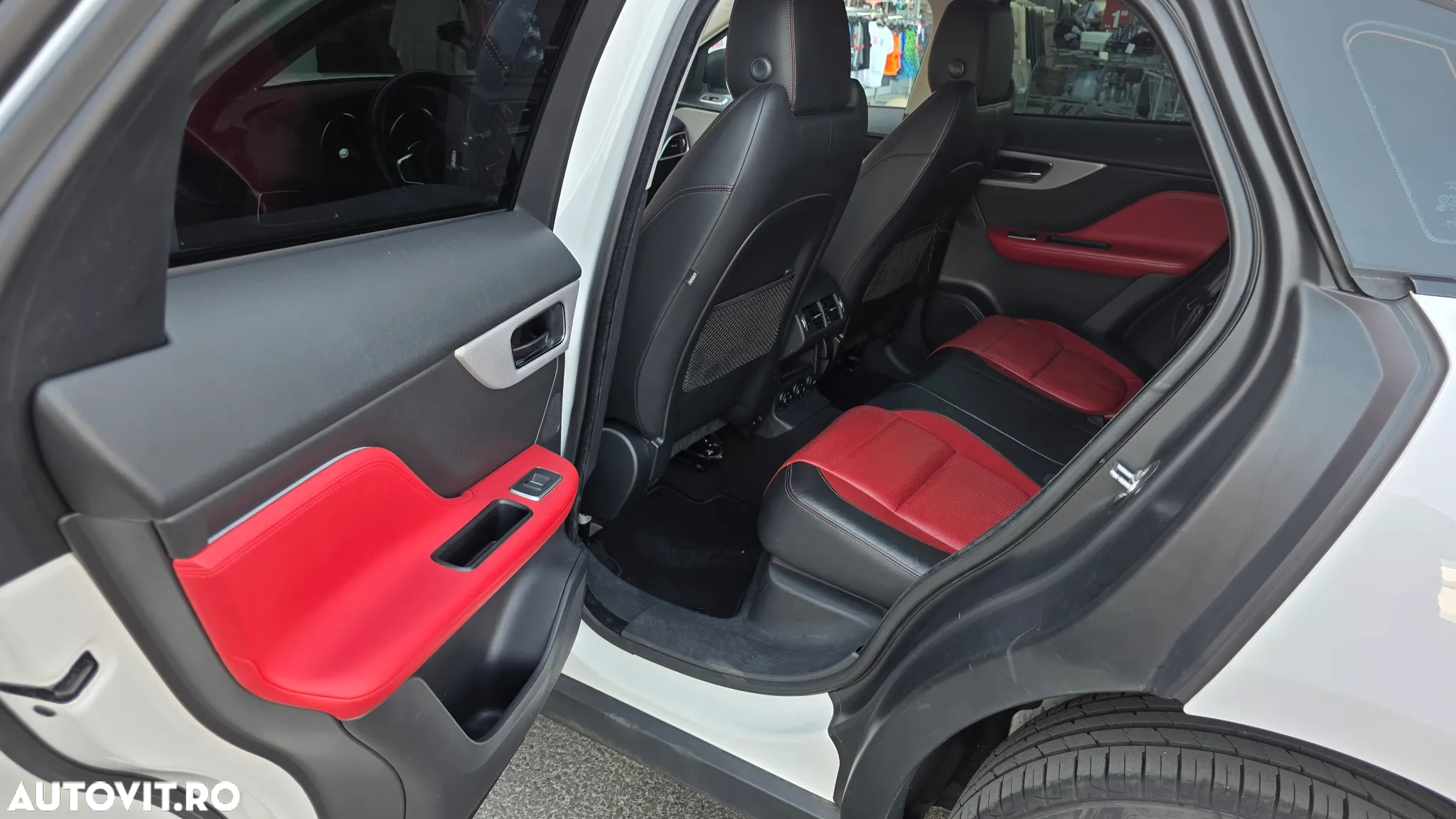 Jaguar F-Pace 30d AWD R-Sport - 16