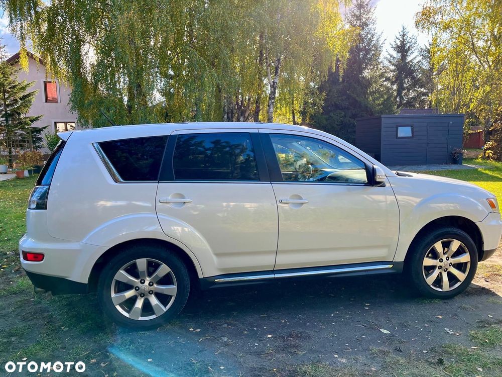 Mitsubishi Outlander 3.0 V6 XLS - 5