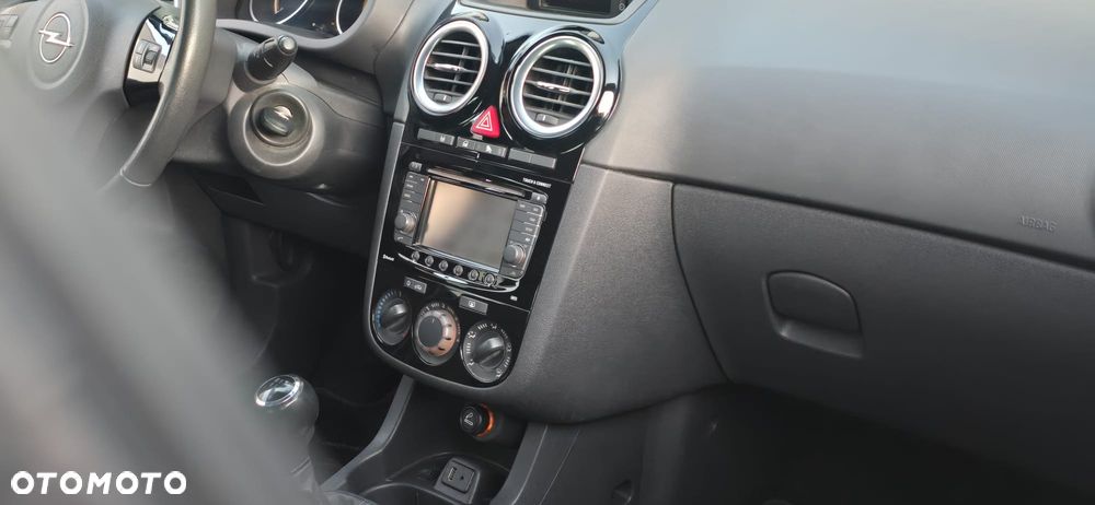 Opel Corsa - 23