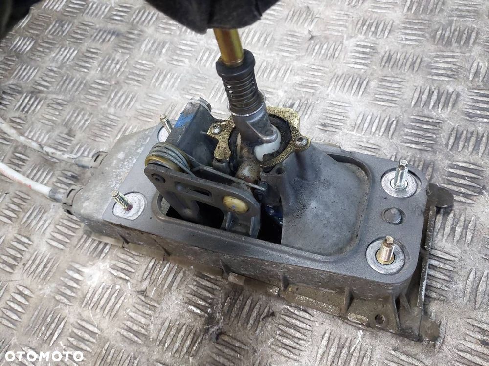 LEWAREK ZMIANY BIEGÓW + LINKI 5B CORDOBA II 1.9 TDI 6Q0711049 6Q0711266 - 3