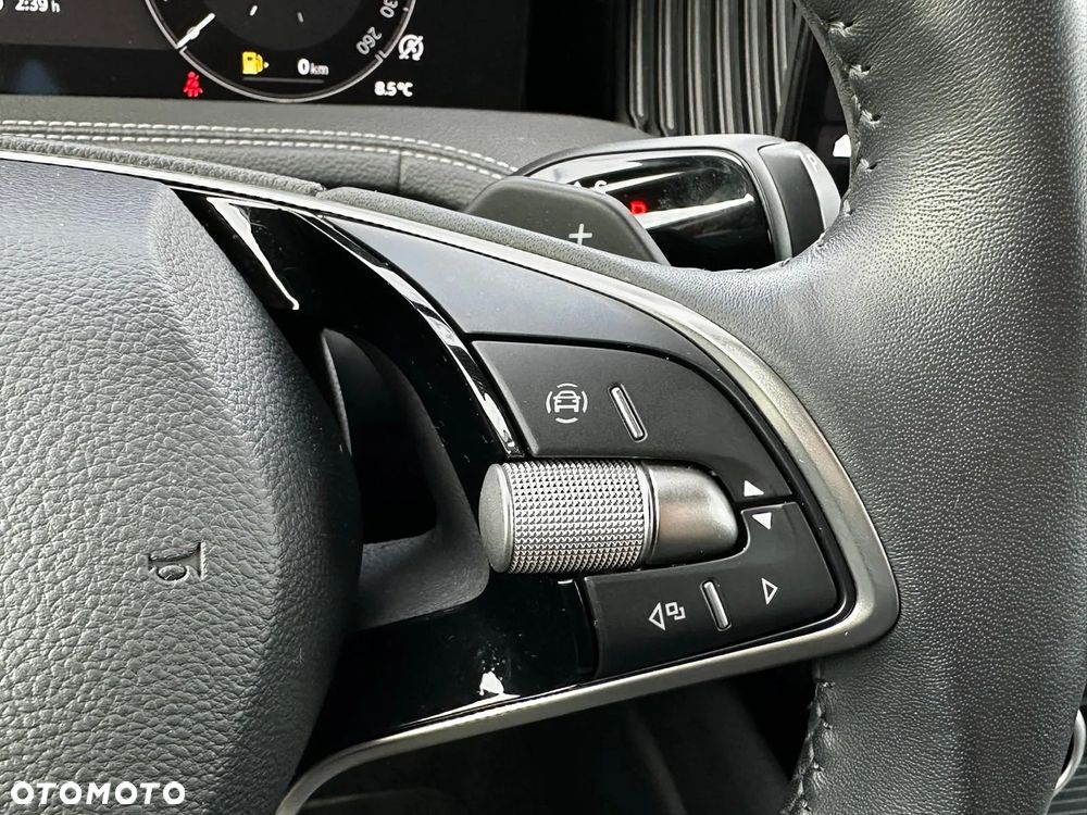 Skoda Superb 2.0 TDI SCR L&K DSG - 14