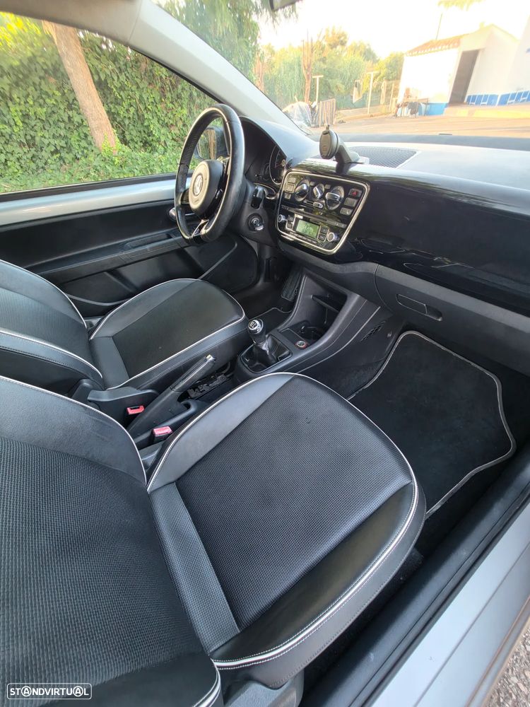 VW Up! 1.0 BlueMotion Cheer - 10