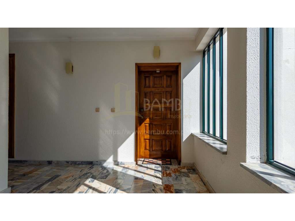 Vila Praia de Âncora: T2 com 100m2 e ampla varanda - Grande imagem: 4/21