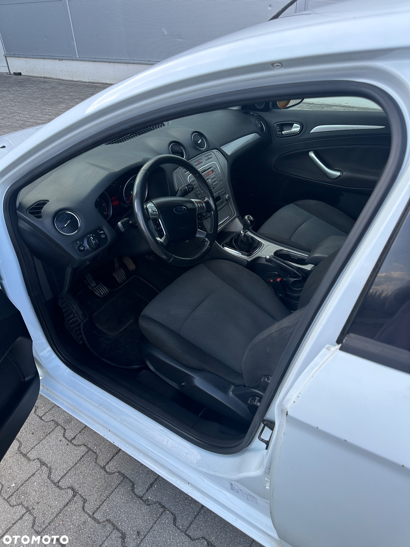 Ford Mondeo 1.8 TDCi Ambiente - 6