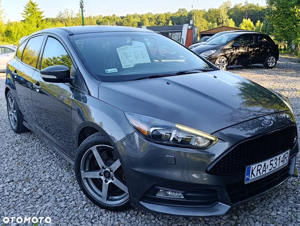 Ford Focus 2.0 EcoBoost ST - 1