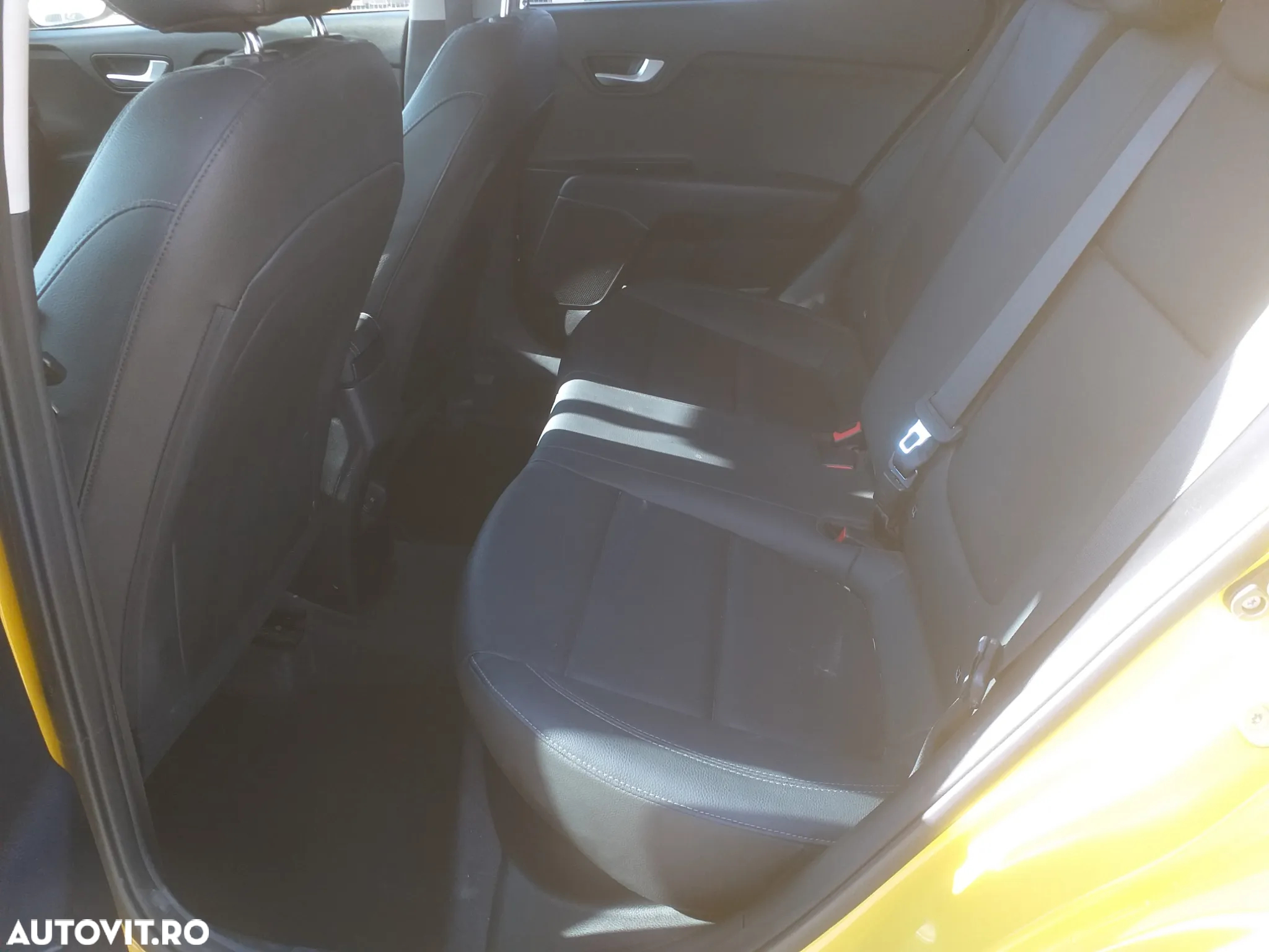 Kia Stonic 1.0 T-GDI HP 7DCT Trend - 11