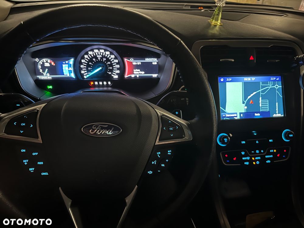 Ford Fusion 2017 photo 4