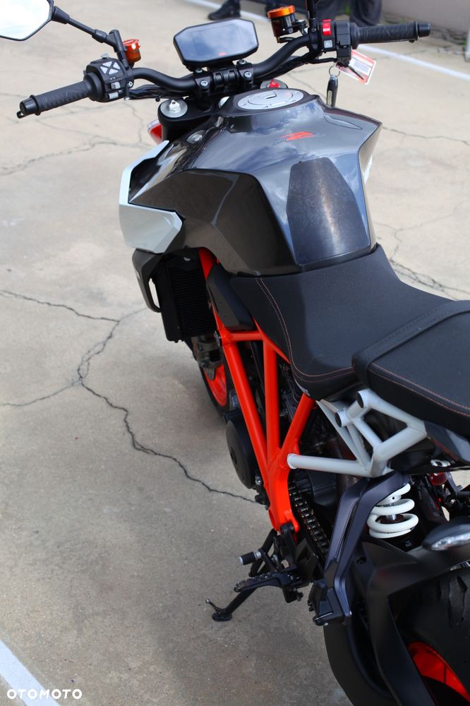 KTM Adventure 890 - 19