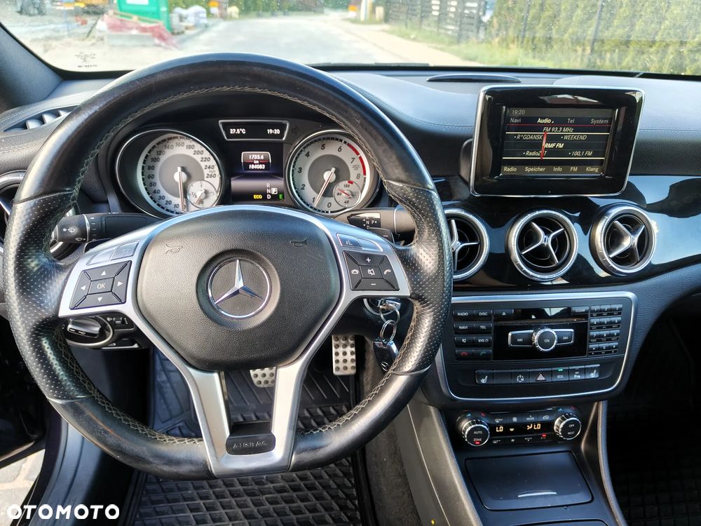 Mercedes-Benz CLA 200 7G-DCT Edition 1 - 25