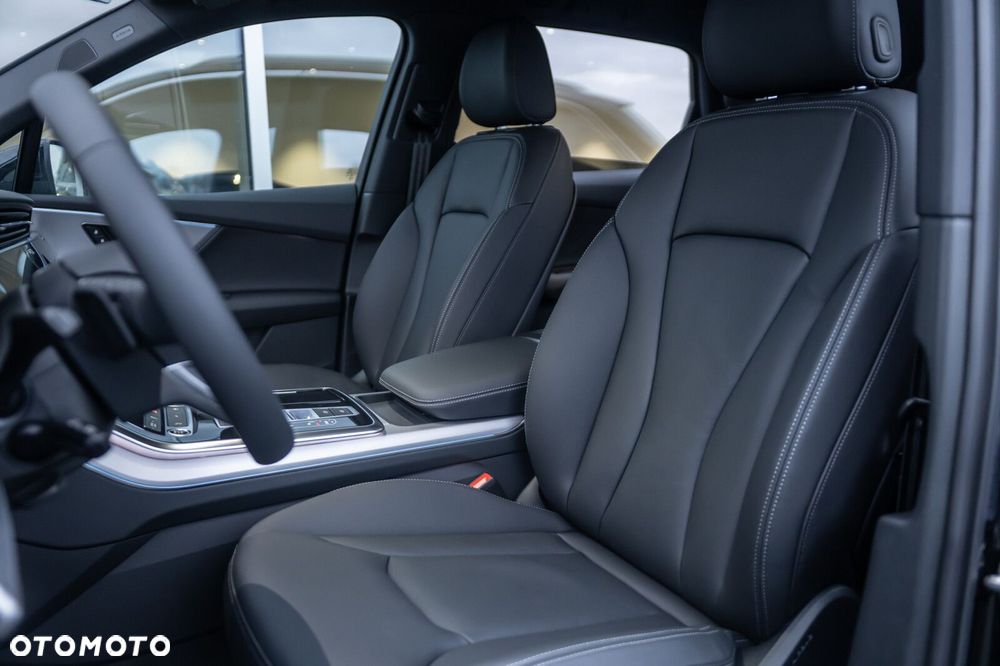 Audi Q7 - 10