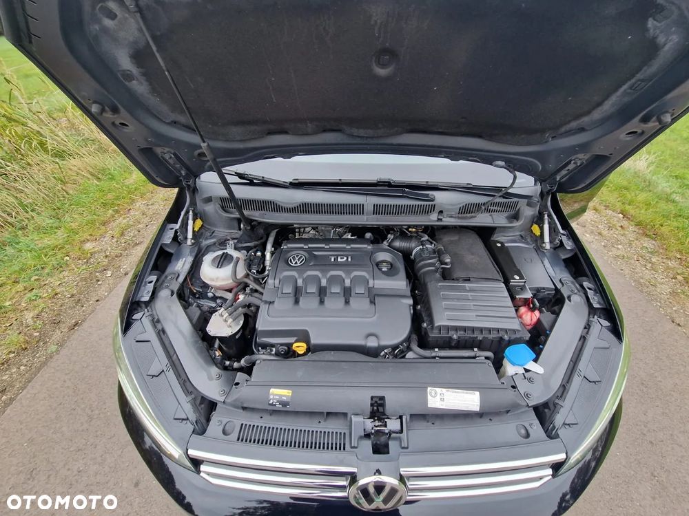 Volkswagen Touran 2.0 TDI BMT Highline - 16