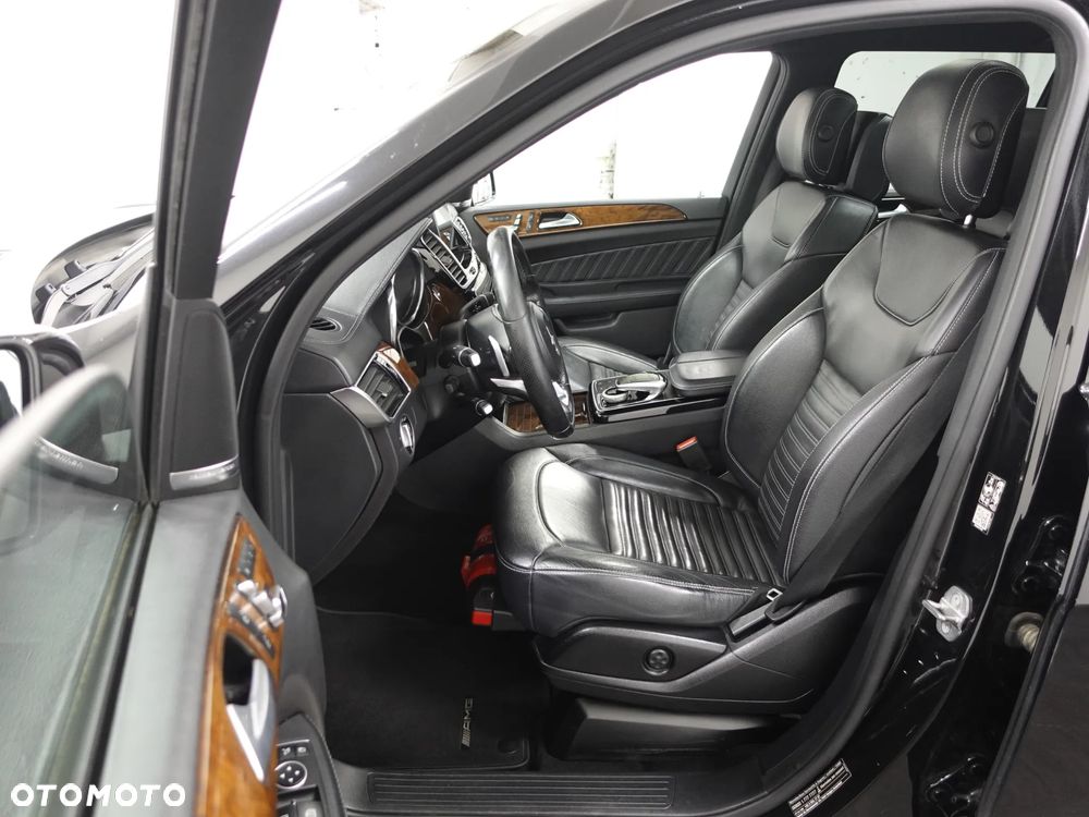Mercedes-Benz GLS 350 d 4Matic 9G-TRONIC AMG Line - 19