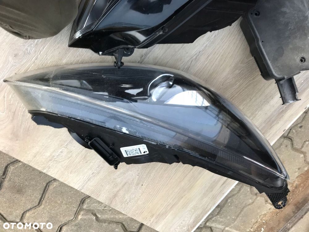 FORD FOCUS III 14- LED XENON PRAWY f1eb-13d154-cb - 1