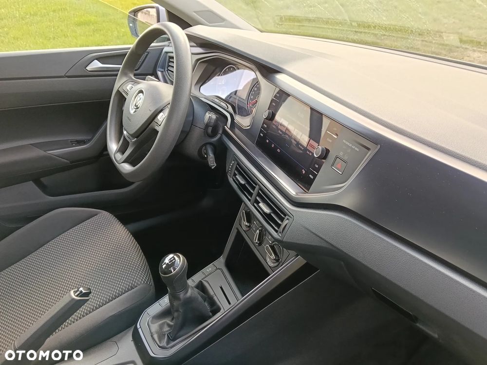 Volkswagen Polo 1.0 ACTIVE - 15