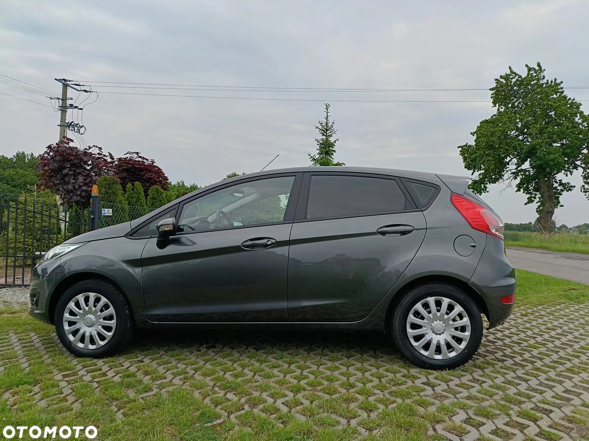 Ford Fiesta 1.0 Celebration - 10