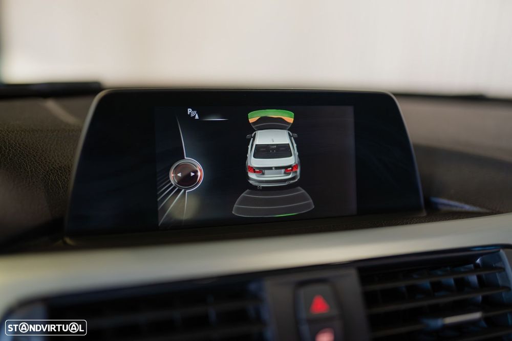 BMW 318 d Pack M - 40