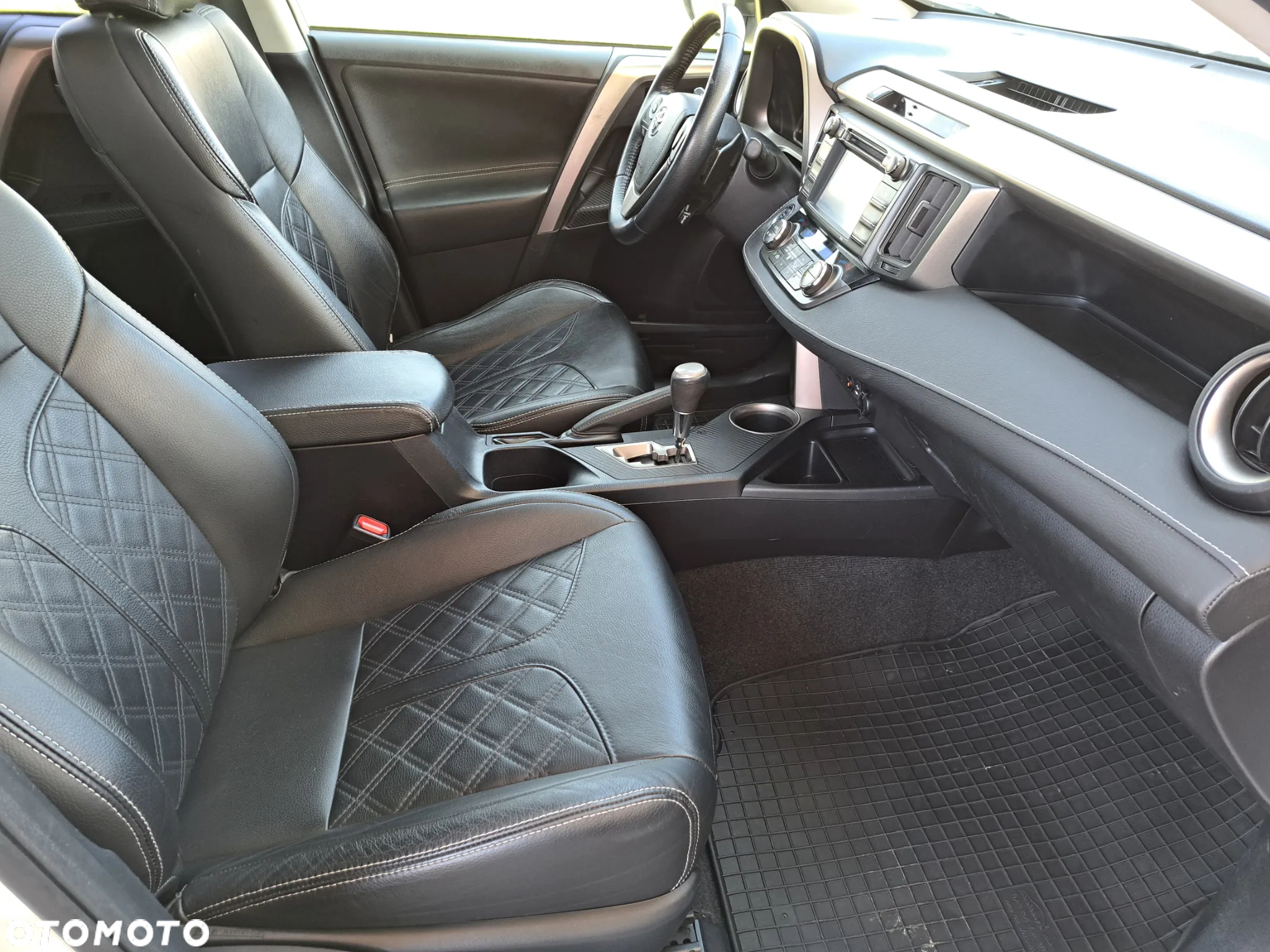 Toyota RAV4 - 21