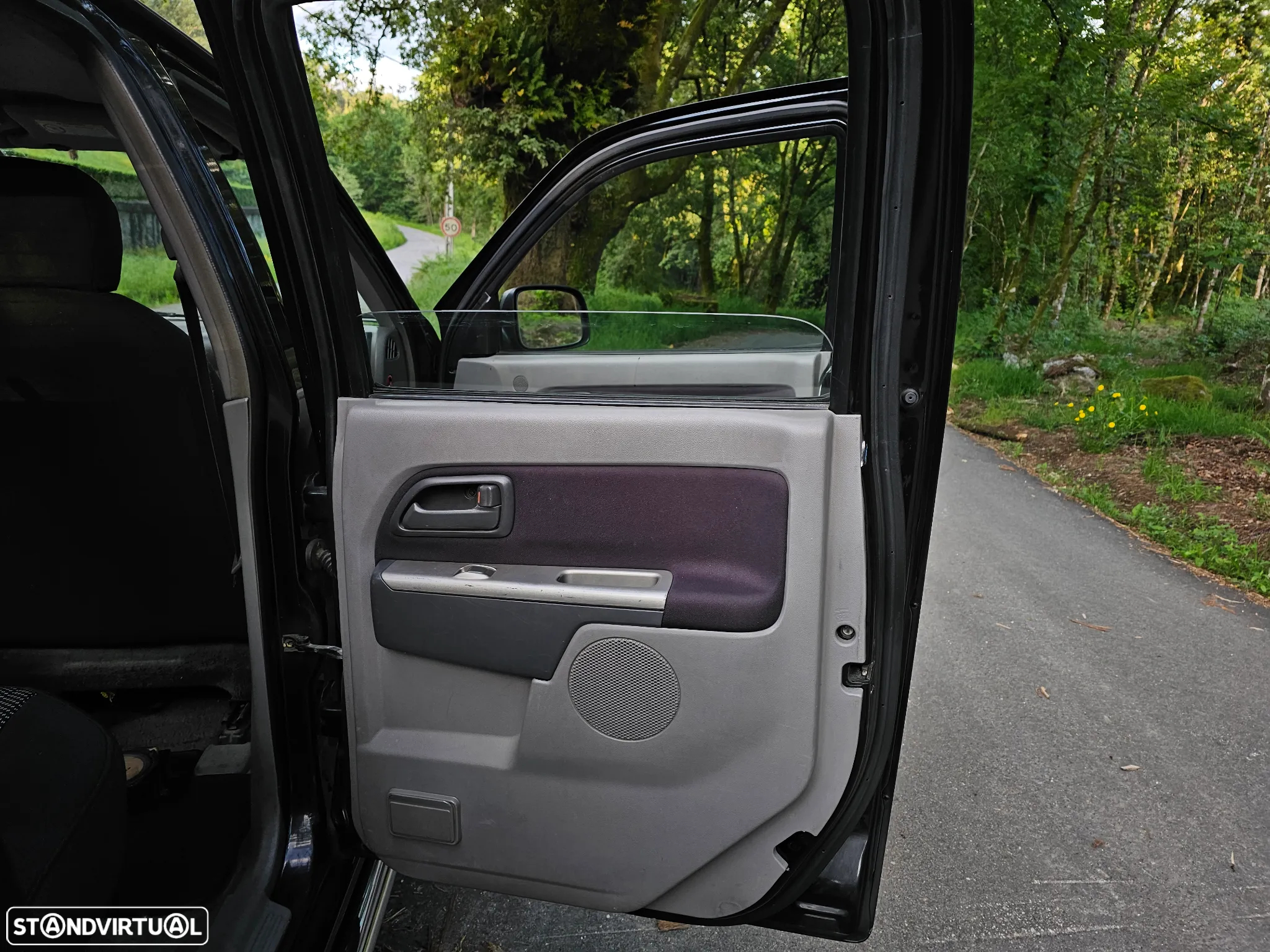 Isuzu D-Max 2.5 DTi CD 4WD LS - 24