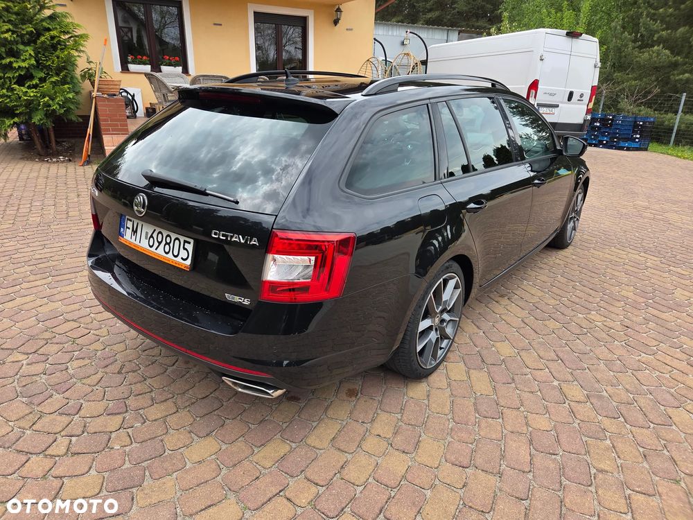 Skoda Octavia 2.0 TDI DSG RS - 4