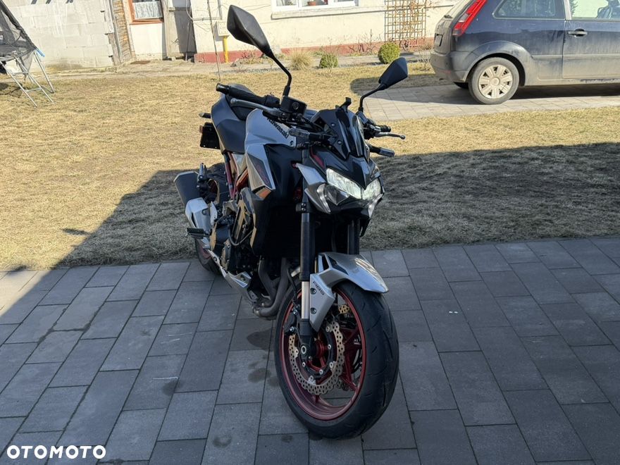 Kawasaki Z 900 - 5