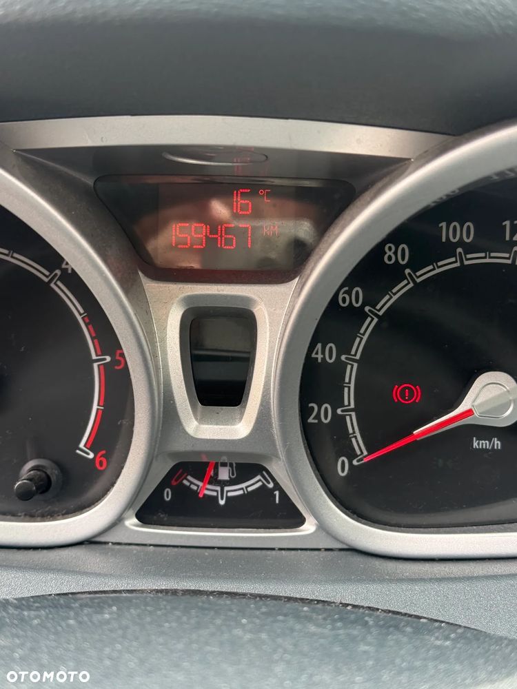 Ford Fiesta 1.4 TDCi Champions Edition - 14