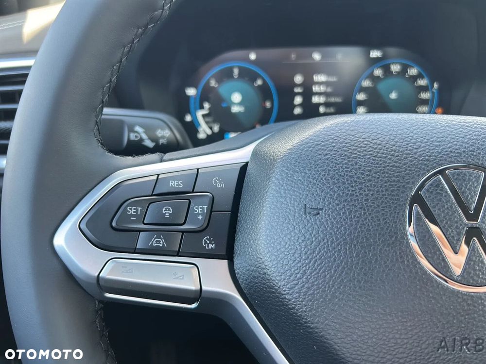 Volkswagen Amarok - 16