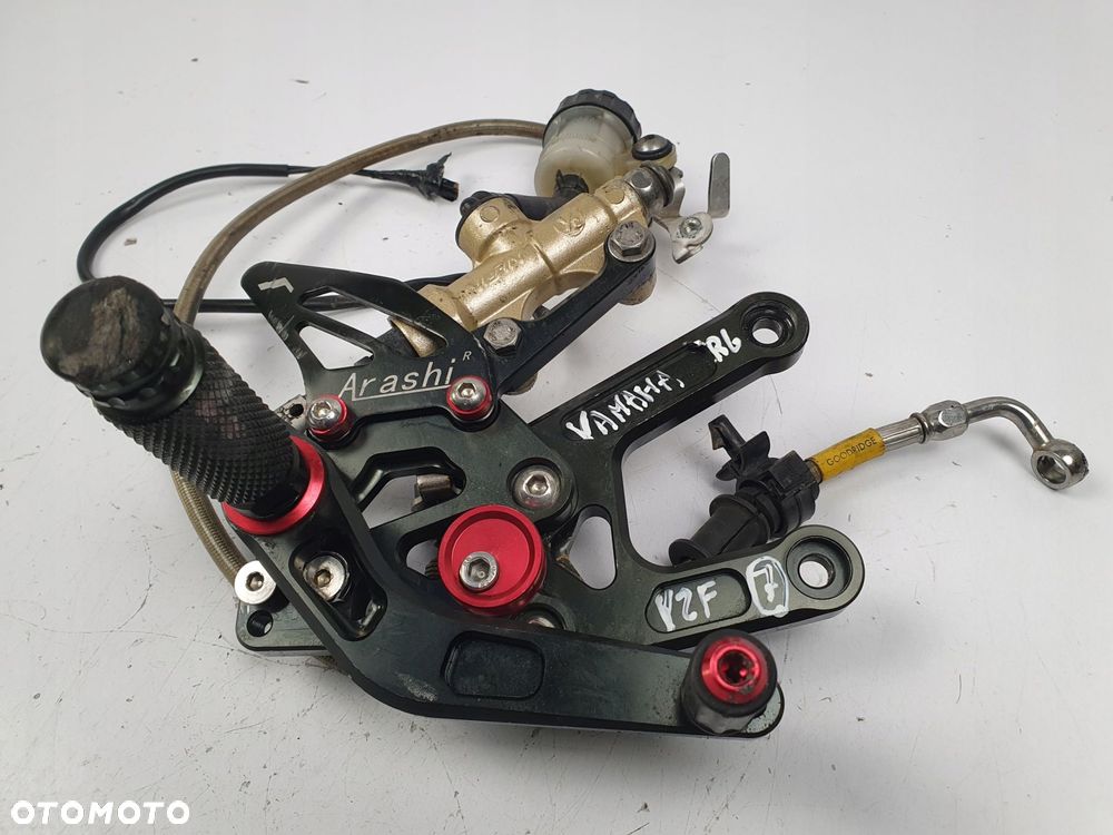 POMPKA HAMULCOWA SET PODNÓŻEK TYŁ Yamaha YZF-R6 R6 RJ11 dźwignia arashi - 3