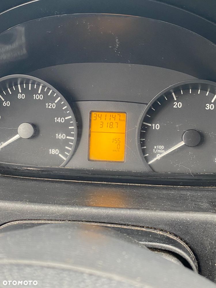 Mercedes-Benz SPRINTER - 11