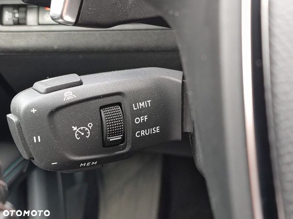 Peugeot 3008 1.5 BlueHDi Allure Pack S&S EAT8 - 14