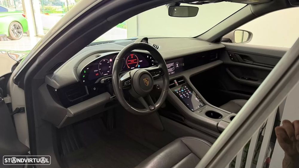 Porsche Taycan Sport Turismo Standard - 10