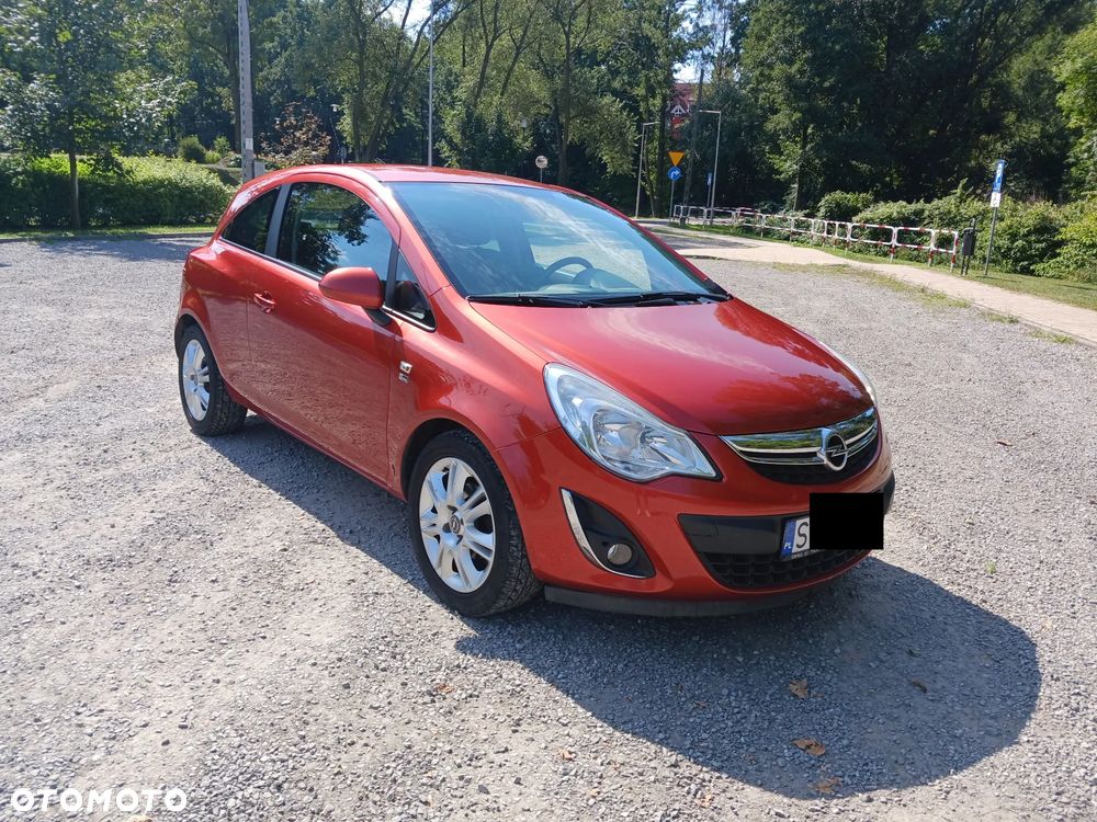 Opel Corsa 1.4 16V 150 Jahre - 2