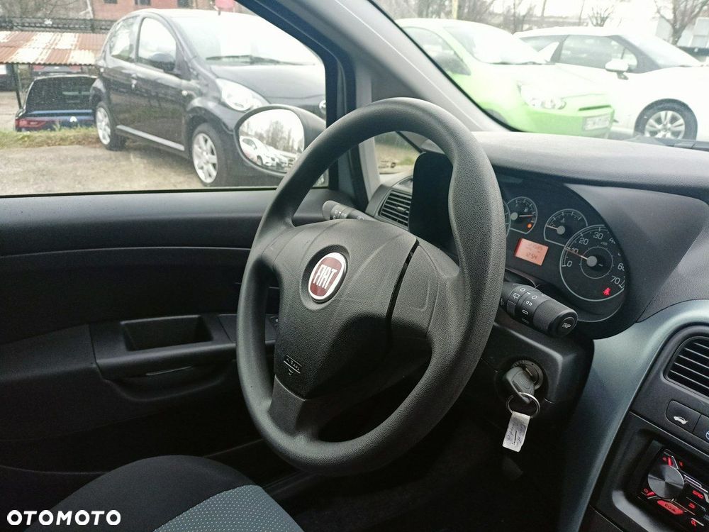Fiat Grande Punto - 32
